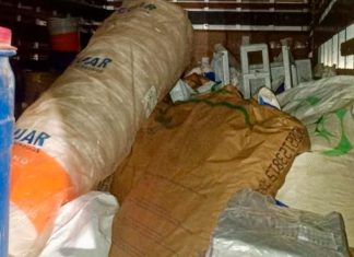 Operação Policial Desmantela Fábrica Ilegal de Agrotóxicos em Patos de Minas Operação Policial Desmantela Fábrica Ilegal de Agrotóxicos em Patos de Minas