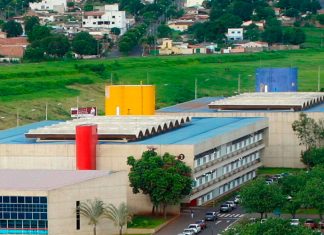 Servidor da Educação em Uberlândia Sob Investigação por Abuso de Poder Servidor da Educação em Uberlândia Sob Investigação por Abuso de Poder