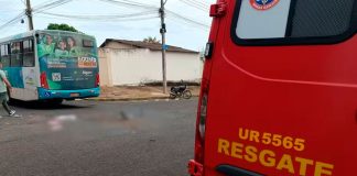 Motociclista Sofre Ferimentos Graves em Colisão com Ônibus em Uberlândia Motociclista gravemente ferido em colisão com ônibus em Uberlândia