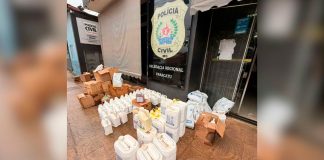 PM apreende R$ 70 mil em produtos agrícolas ao interceptar comboio suspeito Apreensão de defensivos agrícolas pela Polícia Militar Rodoviária