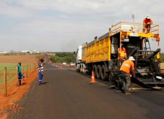 Uberlândia recebe anúncio de recapeamento da AMG-1110 e novo ecoponto Recapeamento da AMG-1110 e construção de ecoponto em Uberlândia