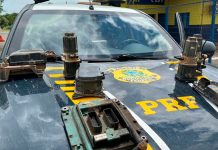 PRF intercepta carga de peças de caminhão furtadas com destino a Uberlândia Módulos eletrônicos de caminhão recuperados pela Polícia Rodoviária Federal dentro de caixas