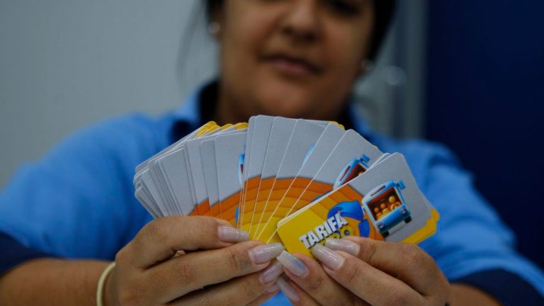 Estudantes em Uberlândia enfrentam baixa adesão ao recadastro do Tarifa Zero