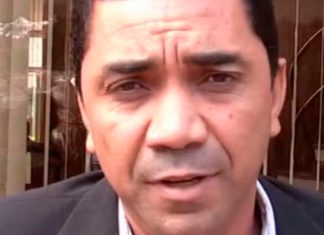 Justiça condena ex-prefeito de João Pinheiro por desvio de R$ 1 milhão em verbas públicas. Fachada do Fórum de João Pinheiro ou martelo de juiz sobre mesa de madeira, simbolizando a condenação do ex-prefeito.