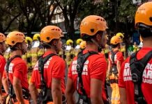 Concurso Bombeiros MG: Edital publicado com salários de até R$ 11,5 mil Militares do Corpo de Bombeiros de Minas Gerais em formação durante cerimônia oficial.