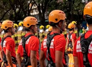 Concurso Bombeiros MG: Edital publicado com salários de até R$ 11,5 mil Militares do Corpo de Bombeiros de Minas Gerais em formação durante cerimônia oficial.