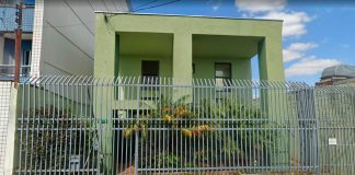 Fim de convênio: Emater suspende atividades em Uberlândia após 62 anos Logotipo da Emater-MG em destaque com uma propriedade rural ao fundo, representando a suspensão dos serviços