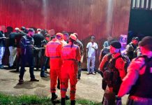 Fiscalização fecha estabelecimentos e aplica sanções na zona leste de Uberlândia Viaturas da Polícia Militar e agentes de fiscalização em frente a estabelecimentos comerciais em Uberlândia.