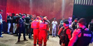 Fiscalização fecha estabelecimentos e aplica sanções na zona leste de Uberlândia Viaturas da Polícia Militar e agentes de fiscalização em frente a estabelecimentos comerciais em Uberlândia.