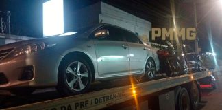 Fiscalização na Zona Sul de Uberlândia resulta em 13 veículos apreendidos e 76 infrações Viaturas da Polícia Militar em fiscalização de trânsito à noite em Uberlândia
