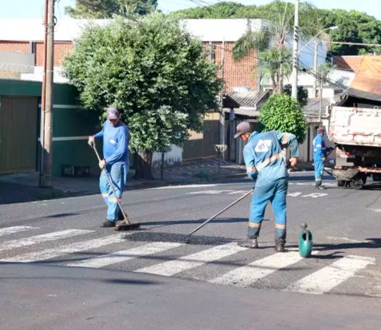 Santa Mônica e Jardim Brasília lideram ranking de queixas por obras em Uberlândia Mapa e gráfico mostrando os bairros com mais pedidos de manutenção em Uberlândia