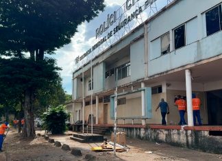 Simões sanciona lei que inclui Ceasa e outros 8 imóveis de Uberlândia para abater dívida de MG Vista externa da unidade do Ceasa em Uberlândia, um dos imóveis listados para o abatimento da dívida pública estadual.