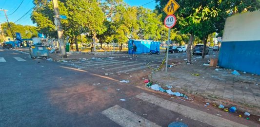 Ataque a tiros em festa de Congado em Uberlândia deixa dois mortos e três feridos Policiamento e movimentação de pessoas no bairro Planalto após disparos no Congado de Uberlândia.