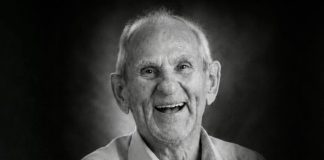 Morre o influenciador Vovô Anésio, o ‘Vovô do Brasil’, aos 88 anos Foto em tons de homenagem do influenciador digital idoso Vovô Anésio sorrindo.