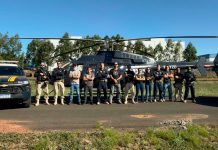 Esquema de veículos de carga clonados é desmantelado em Uberlândia Veículos de carga apreendidos pela polícia após operação contra clonagem em Uberlândia.