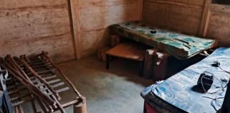 Empregador é condenado a pagar R$ 100 mil após resgate de trabalhadores em carvoaria de Minas Gerais Fachada de prédio da Justiça do Trabalho ilustrando condenação por exploração de trabalhadores em carvoaria de MG