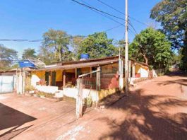 Homem é assassinado a facadas na Represa de Miranda, em Uberlândia Viatura policial e local isolado após homem ser morto a facadas em bar na Represa de Miranda em Uberlândia