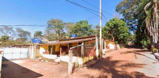 Homem é assassinado a facadas na Represa de Miranda, em Uberlândia Viatura policial e local isolado após homem ser morto a facadas em bar na Represa de Miranda em Uberlândia