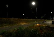 BR-050 recebe iluminação inteligente com tecnologia LED e postes de segurança em Uberlândia Nova iluminação de LED com postes modernos instalada no trecho urbano da BR-050 em Uberlândia.