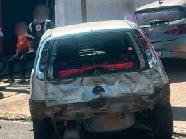 Acidente em Uberlândia: Ônibus colide com carro na Avenida Iraque e deixa feridos Viatura e trânsito interditado após ônibus colidir com carro na Avenida Iraque em Uberlândia