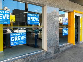 Greve dos bancários fecha agências em Uberlândia nesta quinta-feira (20); entenda os motivos Agência bancária com portas fechadas e aviso de paralisação em Uberlândia.