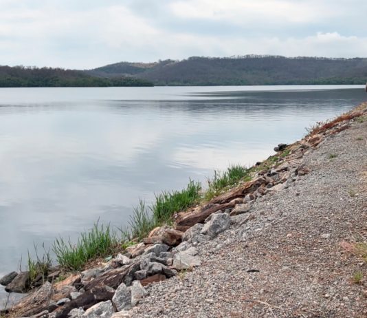 Corpo é encontrado boiando na Represa de Capim Branco, em Uberlândia Vista da Represa de Capim Branco em Uberlândia, onde um corpo foi resgatado pelos bombeiros.