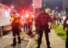 Jovem é esfaqueada pelo ex com o filho de 1 ano no colo em Araxá; suspeito é preso Viatura policial estacionada em rua urbana com movimentação de segurança.